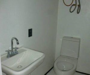 Bathroom (4) Bathroom (4)