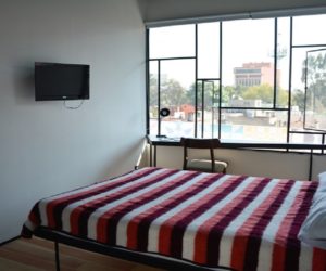 Room (2) Room (2)