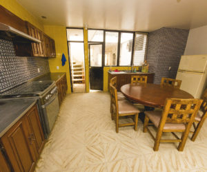 Kitchen (1) Kitchen (1)