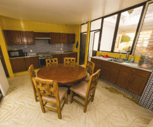 Kitchen (2) Kitchen (2)