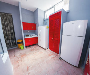 Kitchen (7) Kitchen (7)