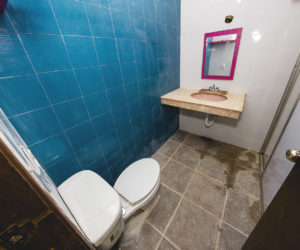 Shared bathroom level 2 (1) Shared bathroom level 2 (1)