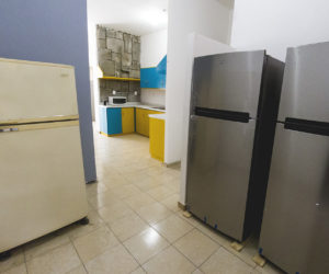 Kitchen (6) Kitchen (6)