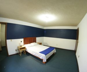 Room 4 (0) Room 4 (0)