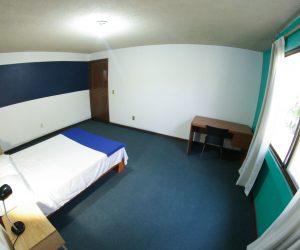 Room 4 (4) Room 4 (4)