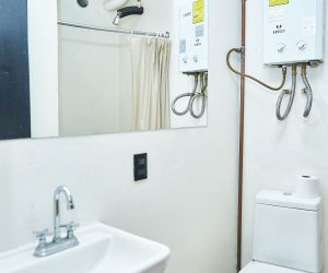 Cuarto 2.3 baño (1) Cuarto 2.3 baño (1)