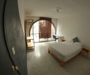 Room 1 (4) Room 1 (4)