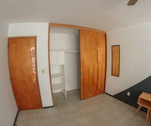 Room 2 (5) Room 2 (5)