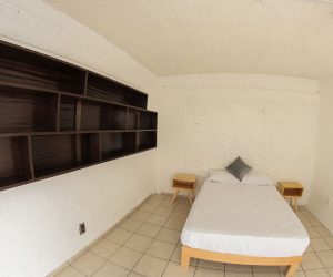 Room 6 (3) Room 6 (3)