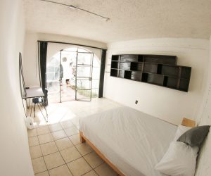 Room 6 (8) Room 6 (8)