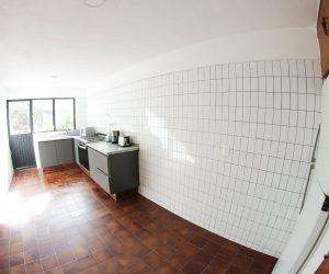 Kitchen (7) Kitchen (7)