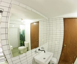 Private bathroom Room 4 (1) Private bathroom Room 4 (1)