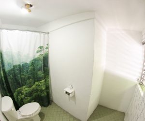 Private bathroom Room 4 (3) Private bathroom Room 4 (3)