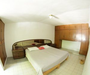 Room 4 (9) Room 4 (9)