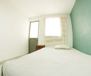 Room 8 (2) Room 8 (2)