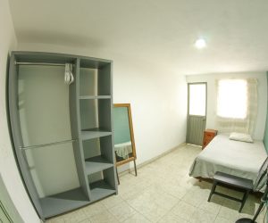 Room 8 (5) Room 8 (5)