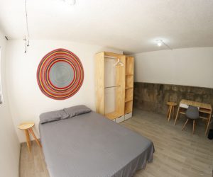 Room 1 (1) Room 1 (1)