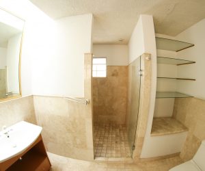 Room 11 - Private bathroom (3) Room 11 - Private bathroom (3)