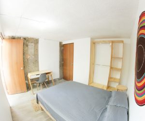 Room 2 (3) Room 2 (3)